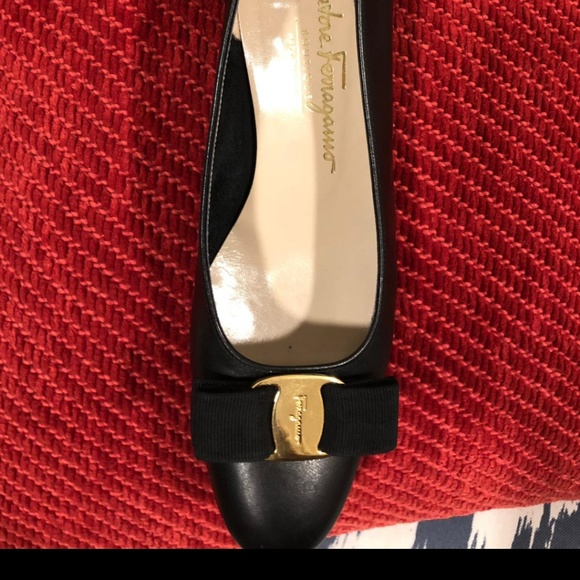 Shoes - Picture 2 of 6